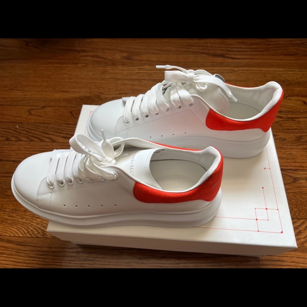 Alexander McQueen Oversized Low Sneakers White Warm Orange - Picture 5 of 9